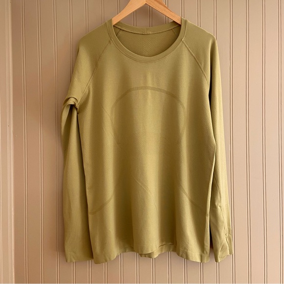 Lululemon Swiftly Tech Long Sleeve Shirt 2.0 Women’s Size 10-12 - Picture 5 of 8